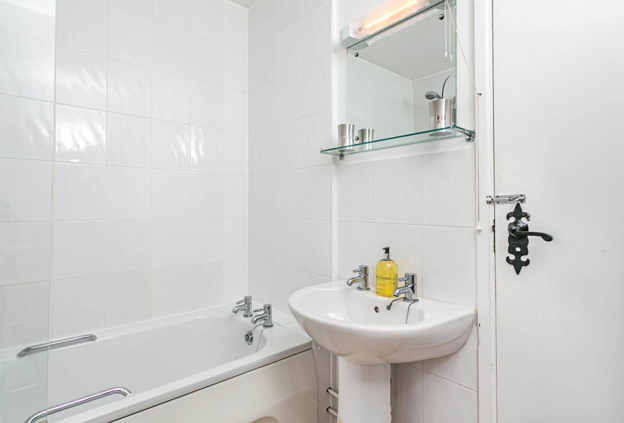 Laburnum Lodge Sleeps 6 Wheelchair Access Minehead Exterior photo